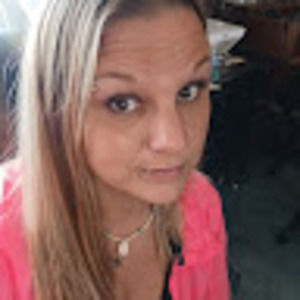 Meet your Posher, Lacey